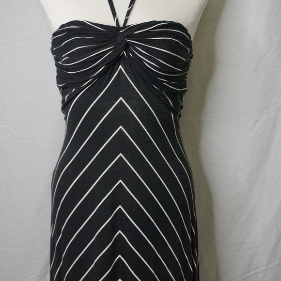 J Lopez striped BEACHY Navy/White Halter Maxi stretchy flattering size M - Picture 4 of 7